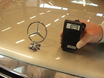 Måling av lakktykkelse.jpg